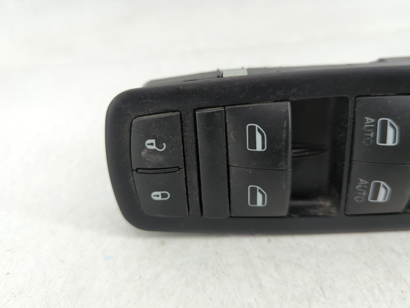 2014 Dodge Caravan Master Power Window Switch Replacement Driver Side Left P/N:68110872AA Fits OEM Used Auto Parts - Oemused