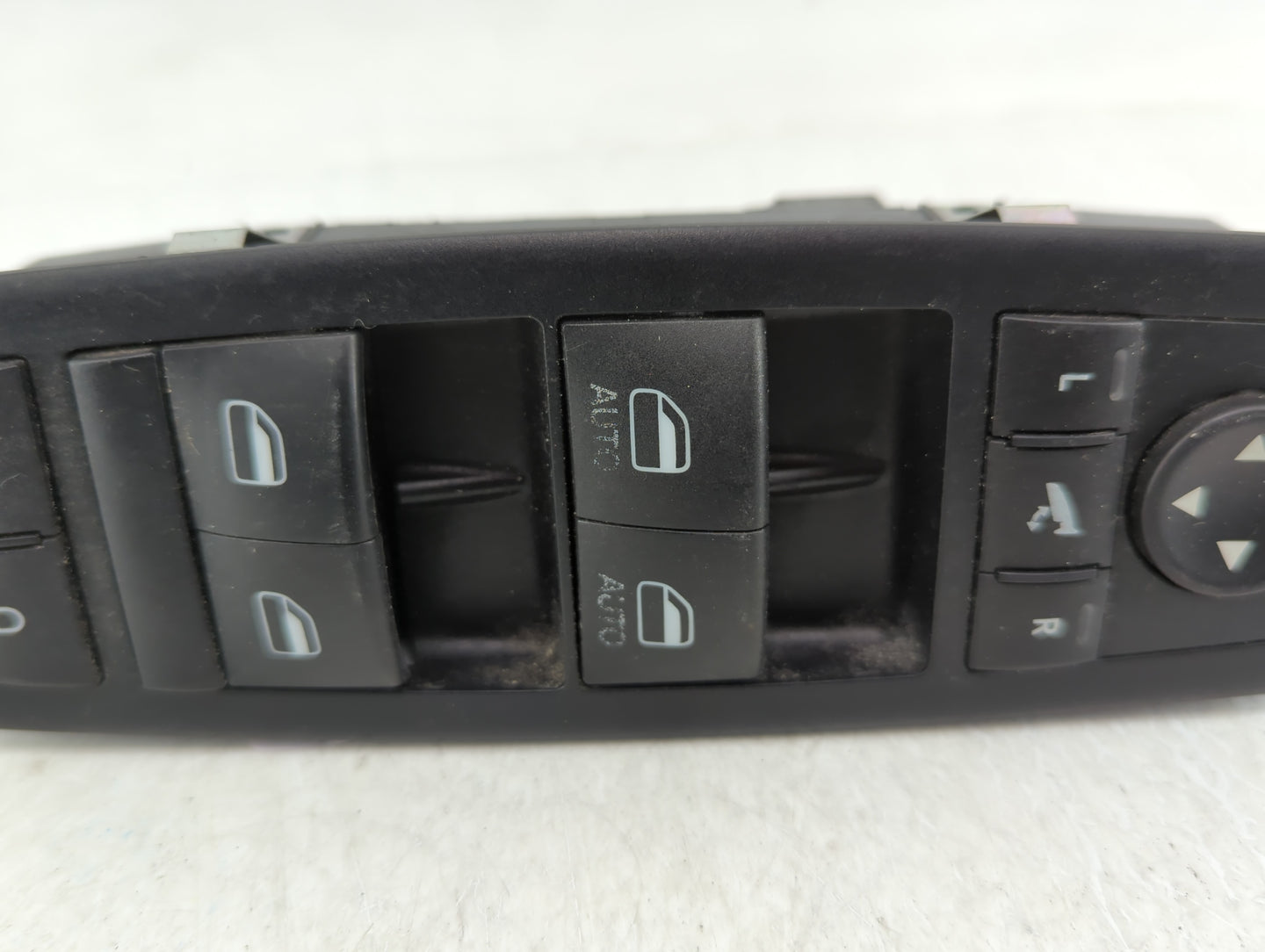 2014 Dodge Caravan Master Power Window Switch Replacement Driver Side Left P/N:68110872AA Fits OEM Used Auto Parts - Oemused