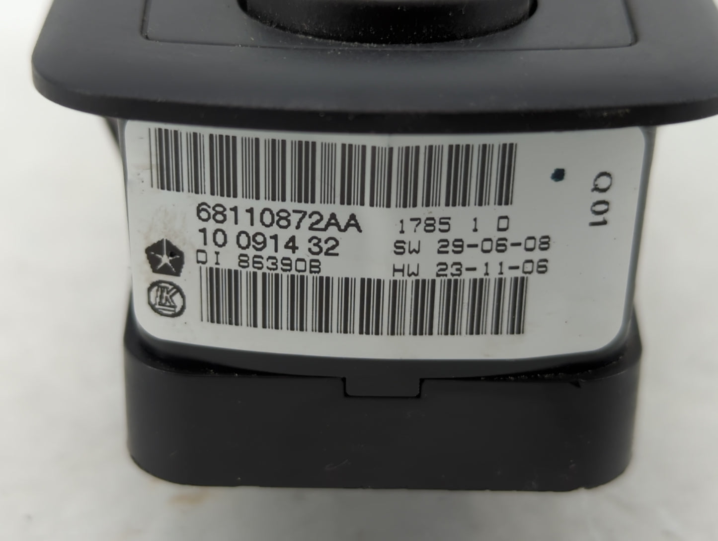 2014 Dodge Caravan Master Power Window Switch Replacement Driver Side Left P/N:68110872AA Fits OEM Used Auto Parts - Oemused