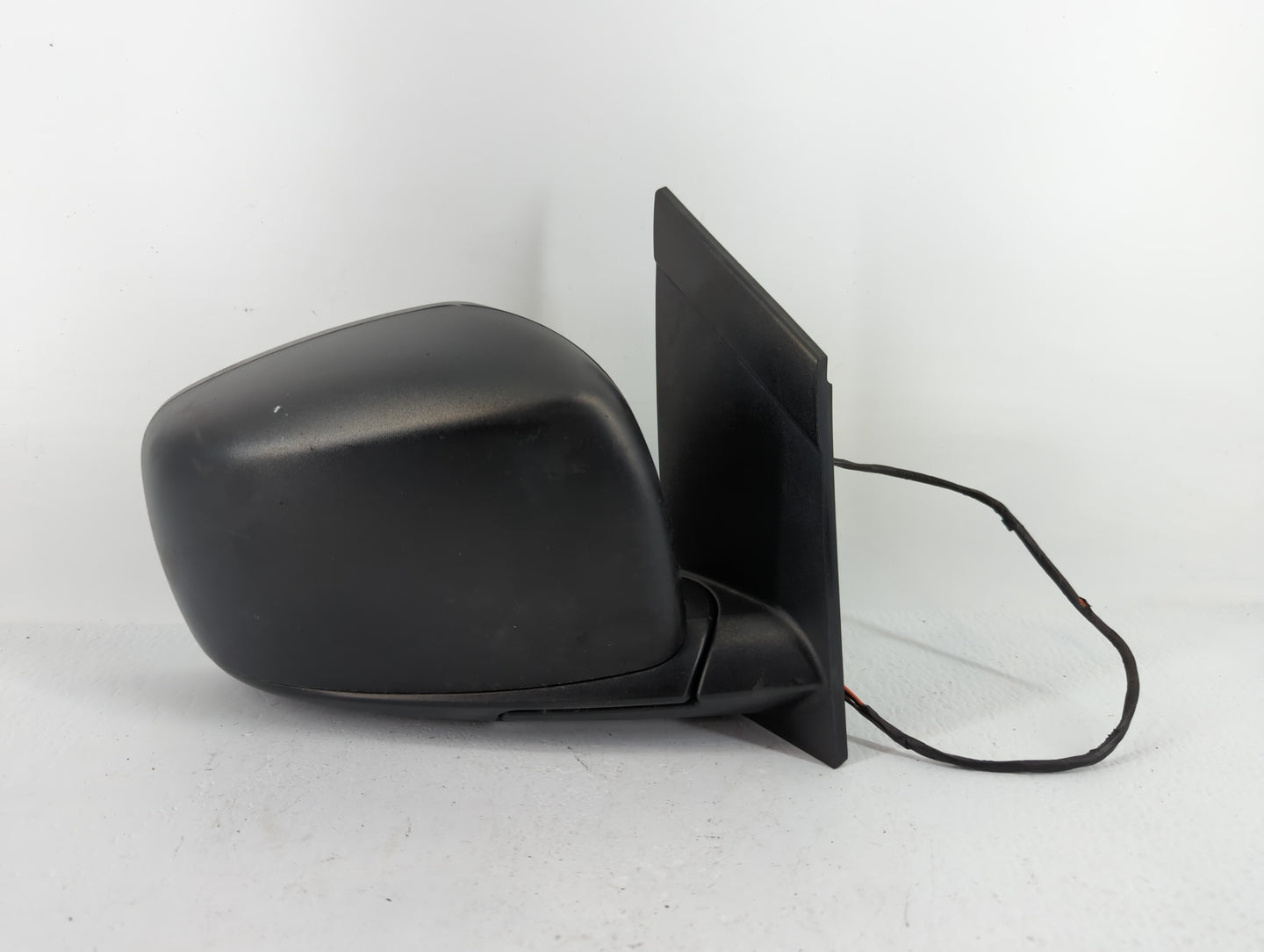 2014 Dodge Caravan Passenger Side View Mirror - Right Door Mirror OEM Used - Oemusedautoparts1.com