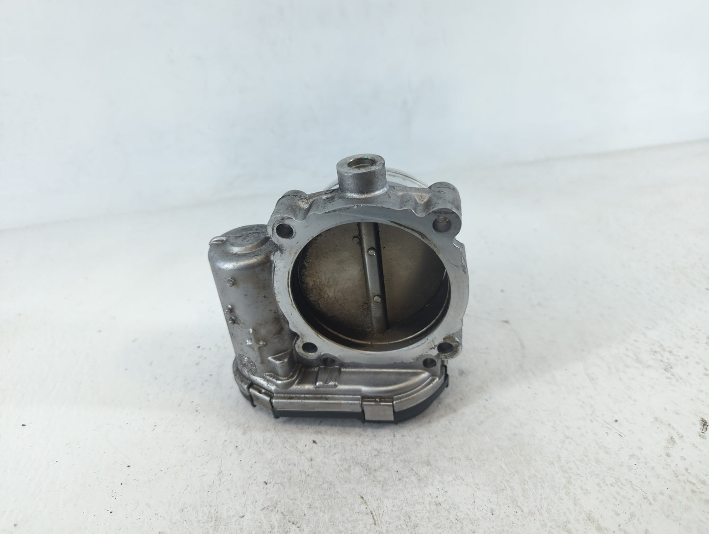2014 Dodge Caravan Throttle Body P/N:05184349AC Fits Fits 2011 2012 2013 2015 2016 2017 2018 2019 2020 2021 2022 OEM Used Au
