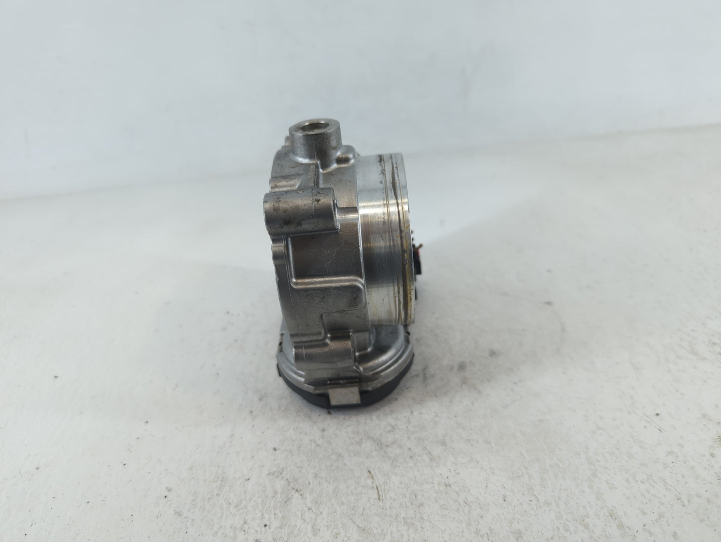 2014 Dodge Caravan Throttle Body P/N:05184349AC Fits Fits 2011 2012 2013 2015 2016 2017 2018 2019 2020 2021 2022 OEM Used Au