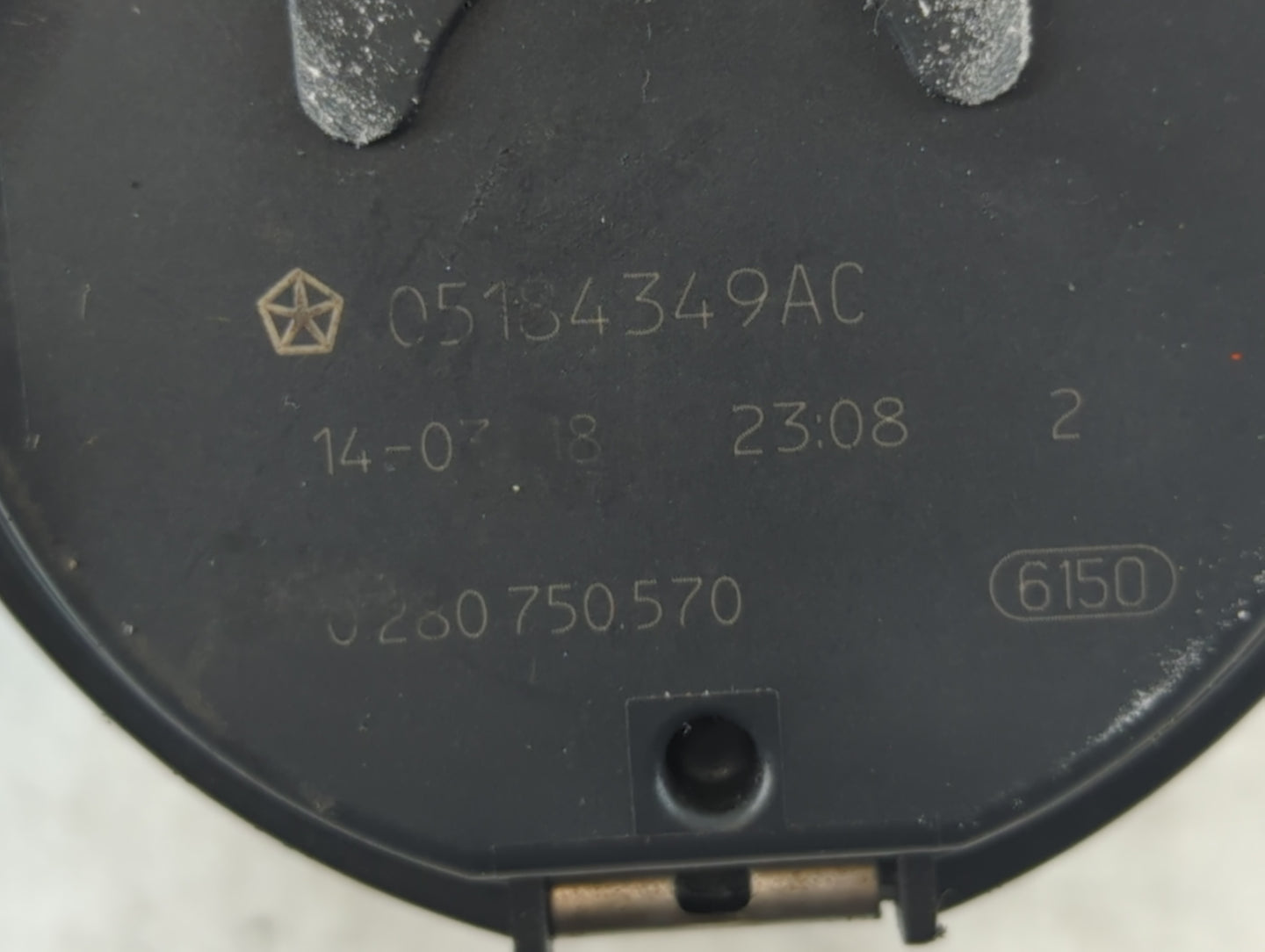 2014 Dodge Caravan Throttle Body P/N:05184349AC Fits Fits 2011 2012 2013 2015 2016 2017 2018 2019 2020 2021 2022 OEM Used Au