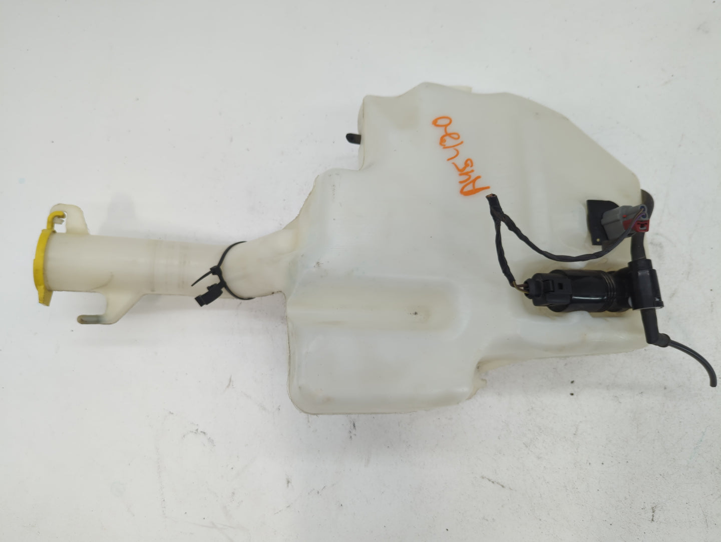 Dodge Caravan Windshield Washer Fluid Reservoir Bottle Oem - Oemusedautoparts1.com