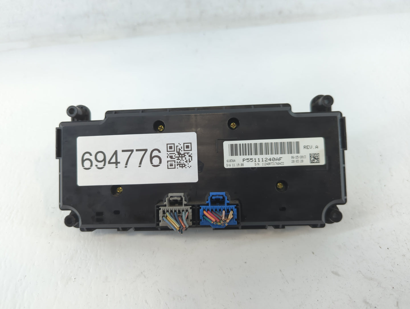 2014 Dodge Caravan Climate Control Module Temperature AC/Heater Replacement P/N:P55111240AF Fits OEM Used Auto Parts - Oemus