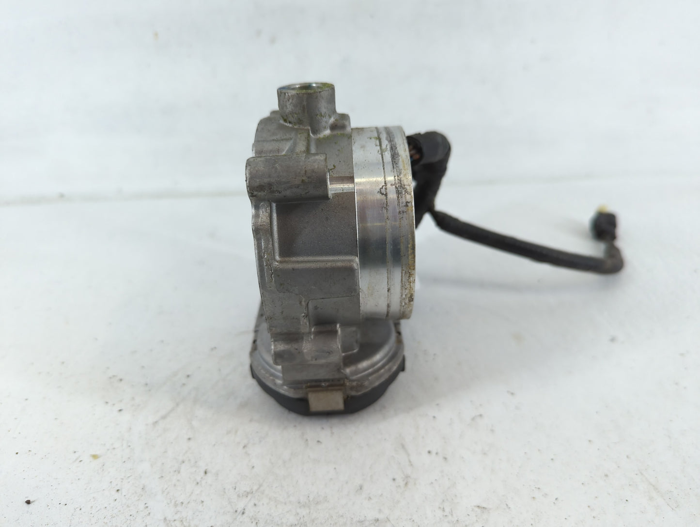 2014 Dodge Caravan Throttle Body P/N:0 280 750 570 05184349AC Fits Fits 2011 2012 2013 2015 2016 2017 2018 2019 2020 2021 20