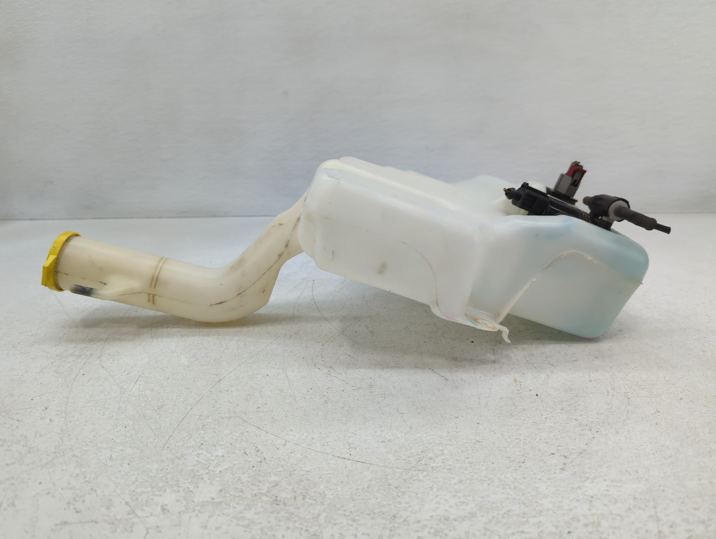 Dodge Caravan Windshield Washer Fluid Reservoir Bottle Oem - Oemusedautoparts1.com
