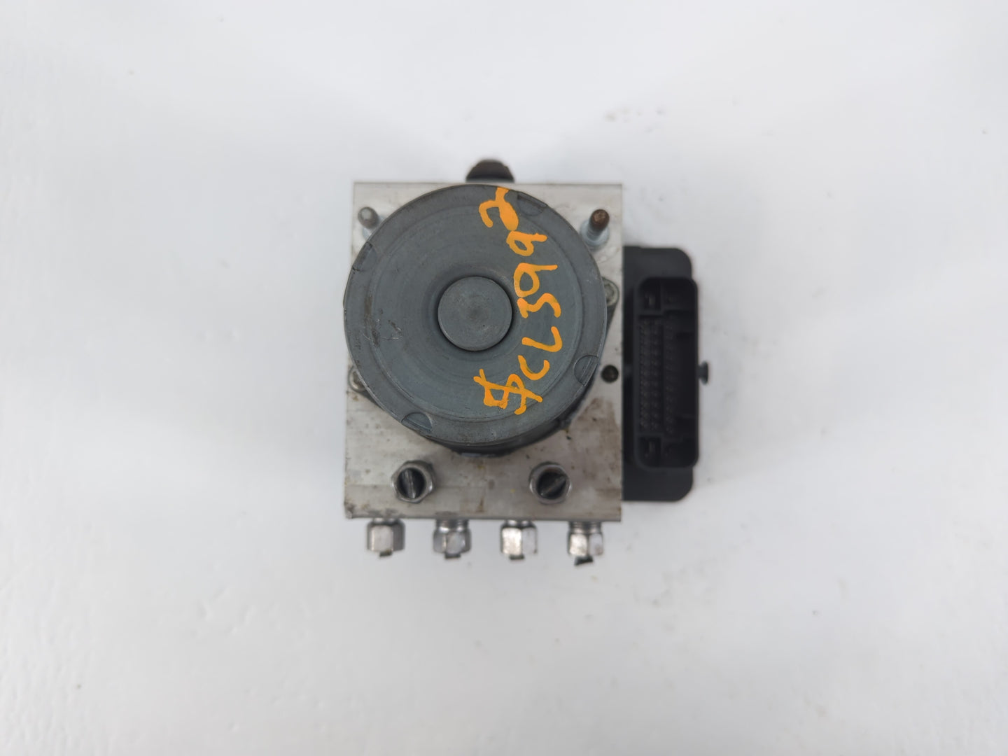 2014 Dodge Caravan ABS Pump Control Module Replacement P/N:P68183803AC Fits OEM Used Auto Parts - Oemusedautoparts1.com