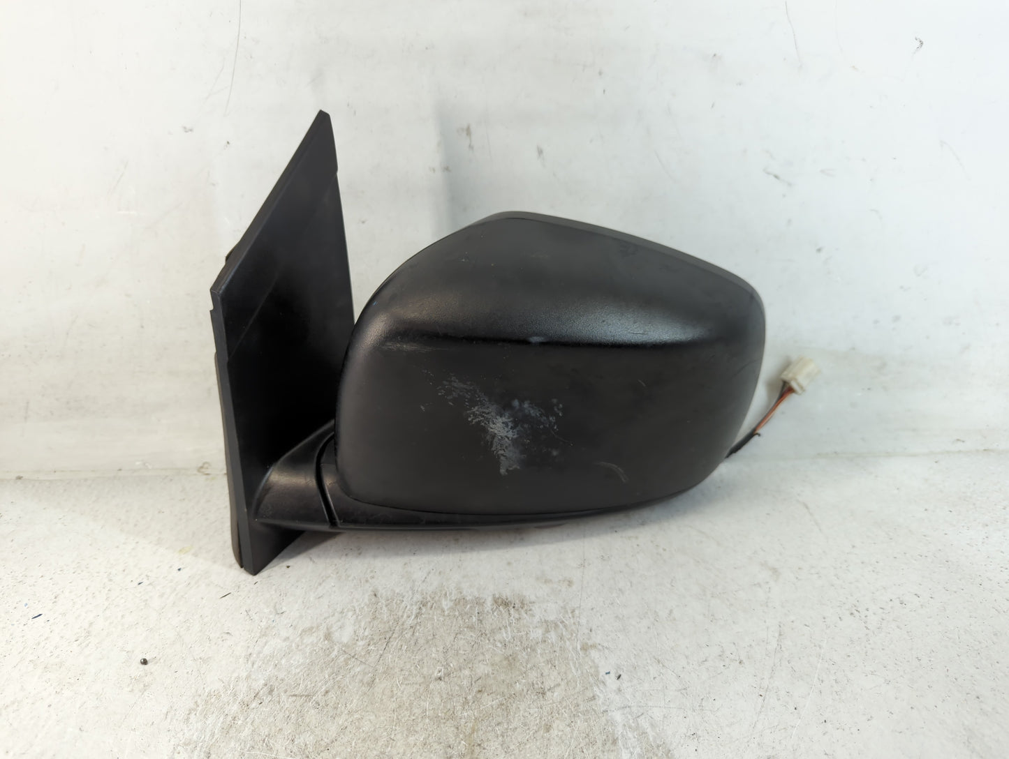 2014 Dodge Caravan Driver Side View Mirror - Left Door Mirror OEM Used - Oemusedautoparts1.com