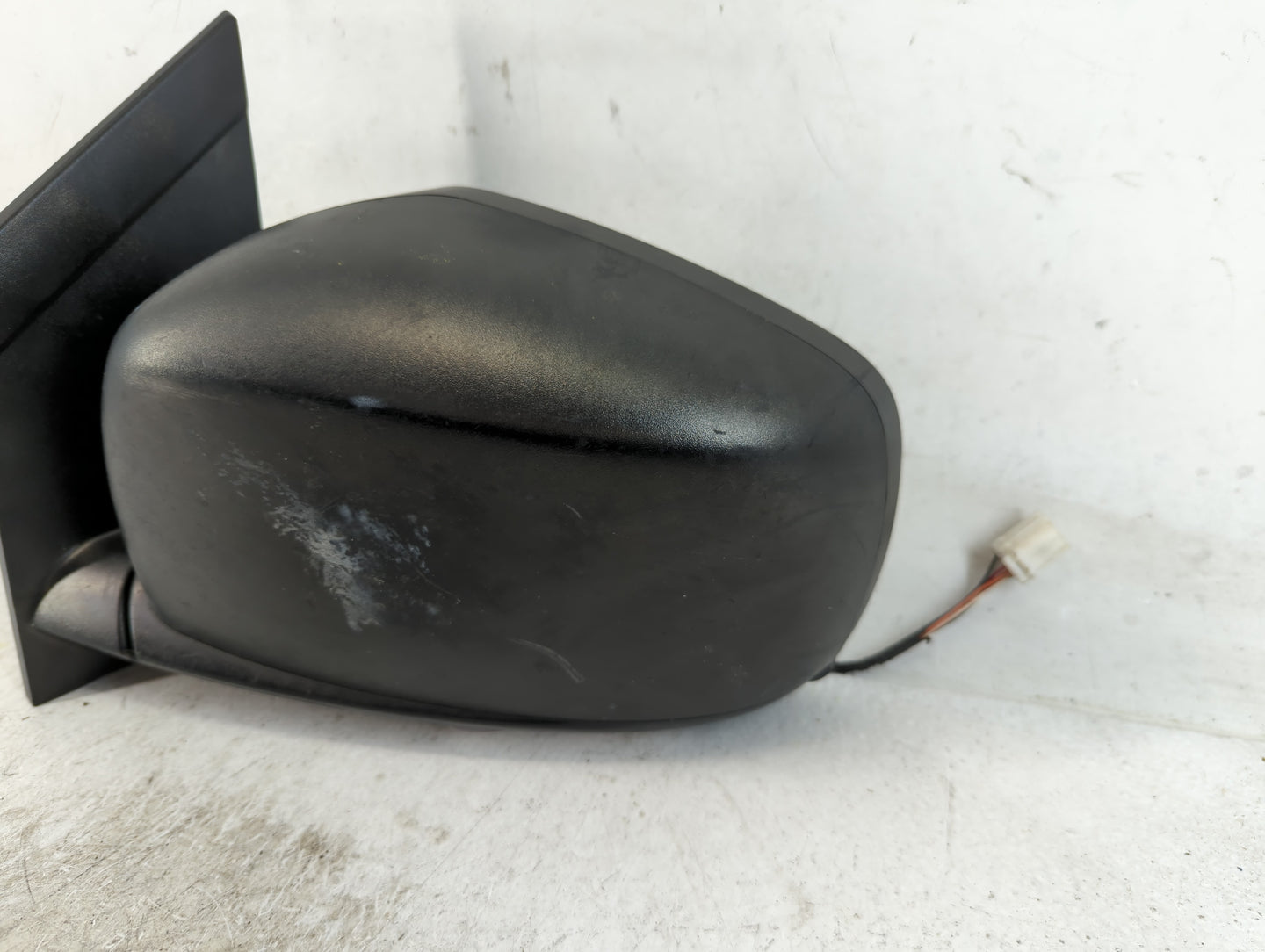 2014 Dodge Caravan Driver Side View Mirror - Left Door Mirror OEM Used - Oemusedautoparts1.com