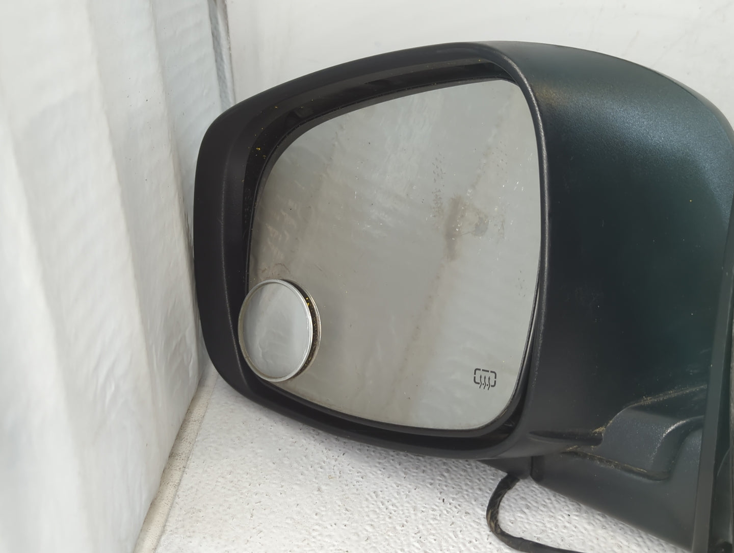 2014 Dodge Caravan Driver Side View Mirror - Left Door Mirror OEM Used - Oemusedautoparts1.com
