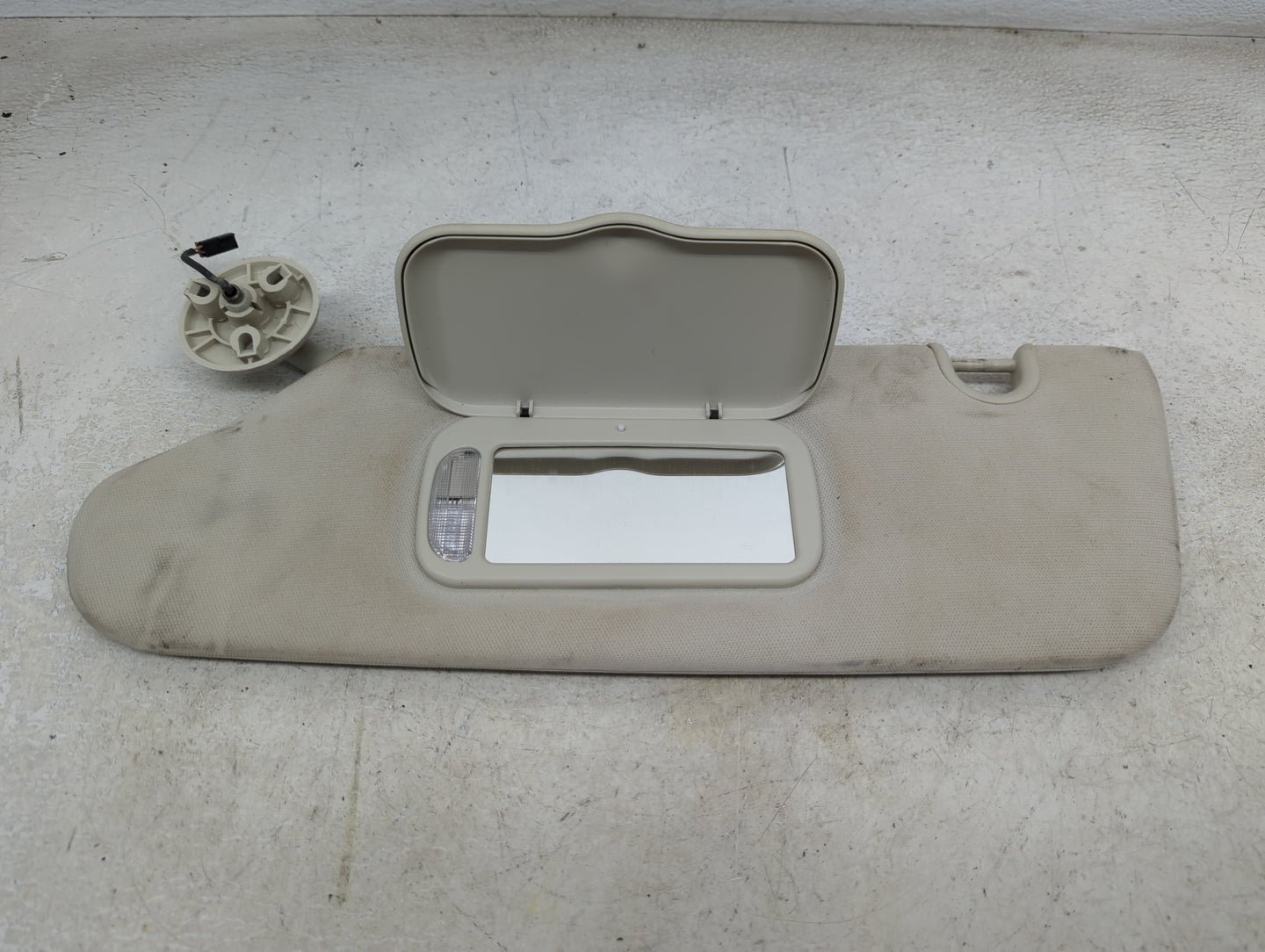 2014 Dodge Caravan Sun Visor Shade Replacement Driver Left Mirror Fits Fits 2011 2012 2013 2015 2016 2017 2018 2019 2020 OEM