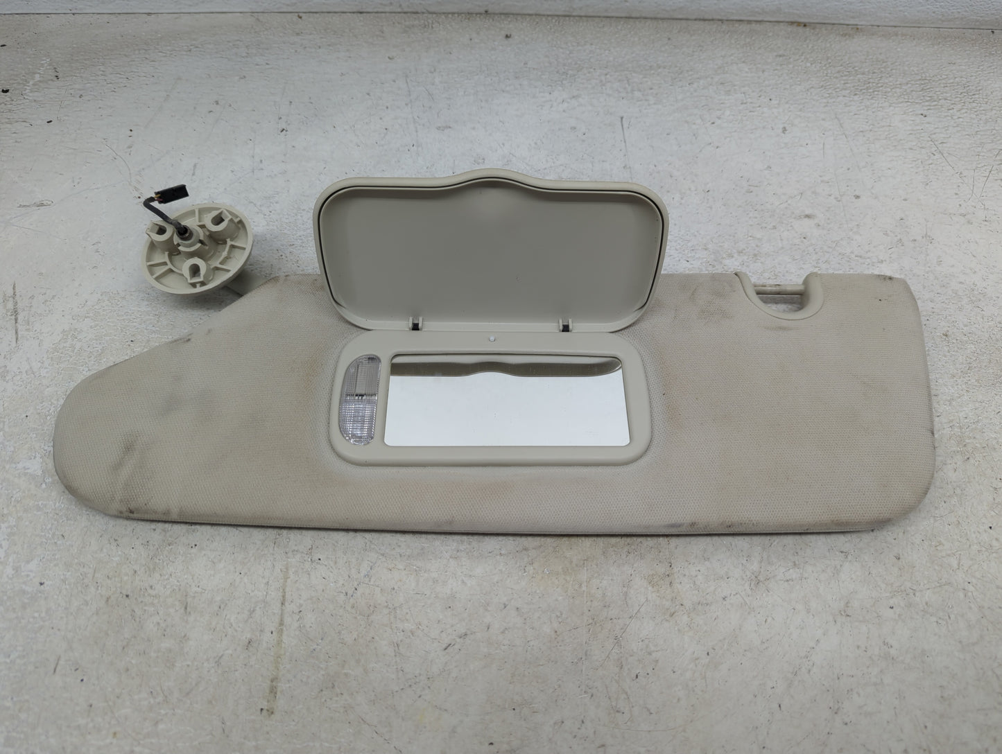 2014 Dodge Caravan Sun Visor Shade Replacement Driver Left Mirror Fits Fits 2011 2012 2013 2015 2016 2017 2018 2019 2020 OEM