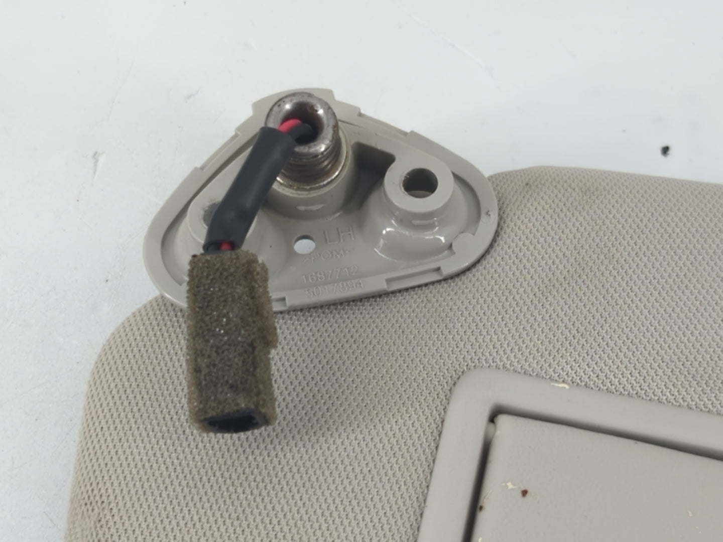 2014 Dodge Challenger Sun Visor Shade Replacement Driver Left Mirror Fits OEM Used Auto Parts - Oemusedautoparts1.com