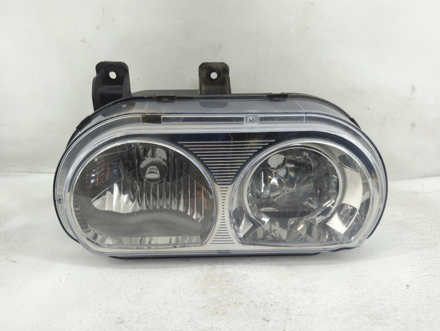 2008-2014 Dodge Challenger Driver Left Oem Head Light Headlight Lamp - Oemusedautoparts1.com
