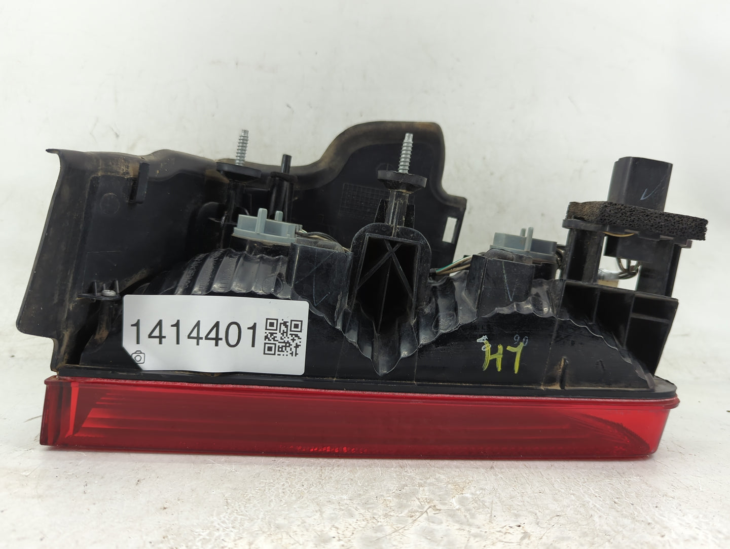 2008-2014 Dodge Challenger Tail Light Assembly Driver Left OEM Fits Fits 2008 2009 2010 2011 2012 2013 2014 OEM Used Auto Pa