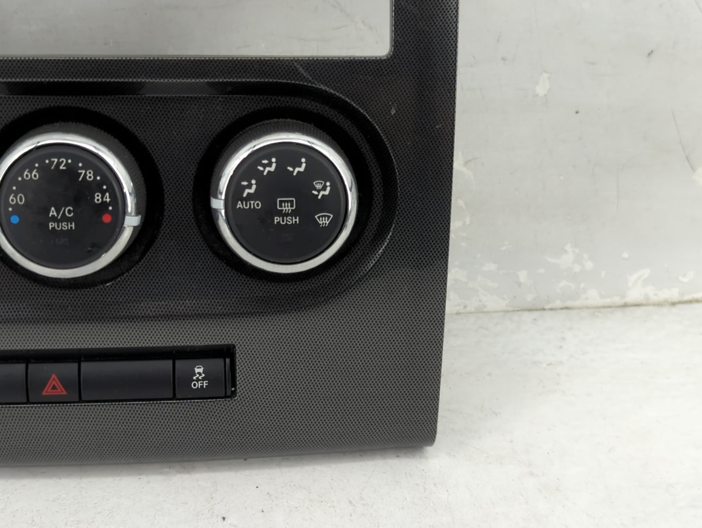 2011-2014 Dodge Challenger Climate Control Module Temperature AC/Heater Replacement P/N:P68194005AA Fits Fits 2011 2012 2013