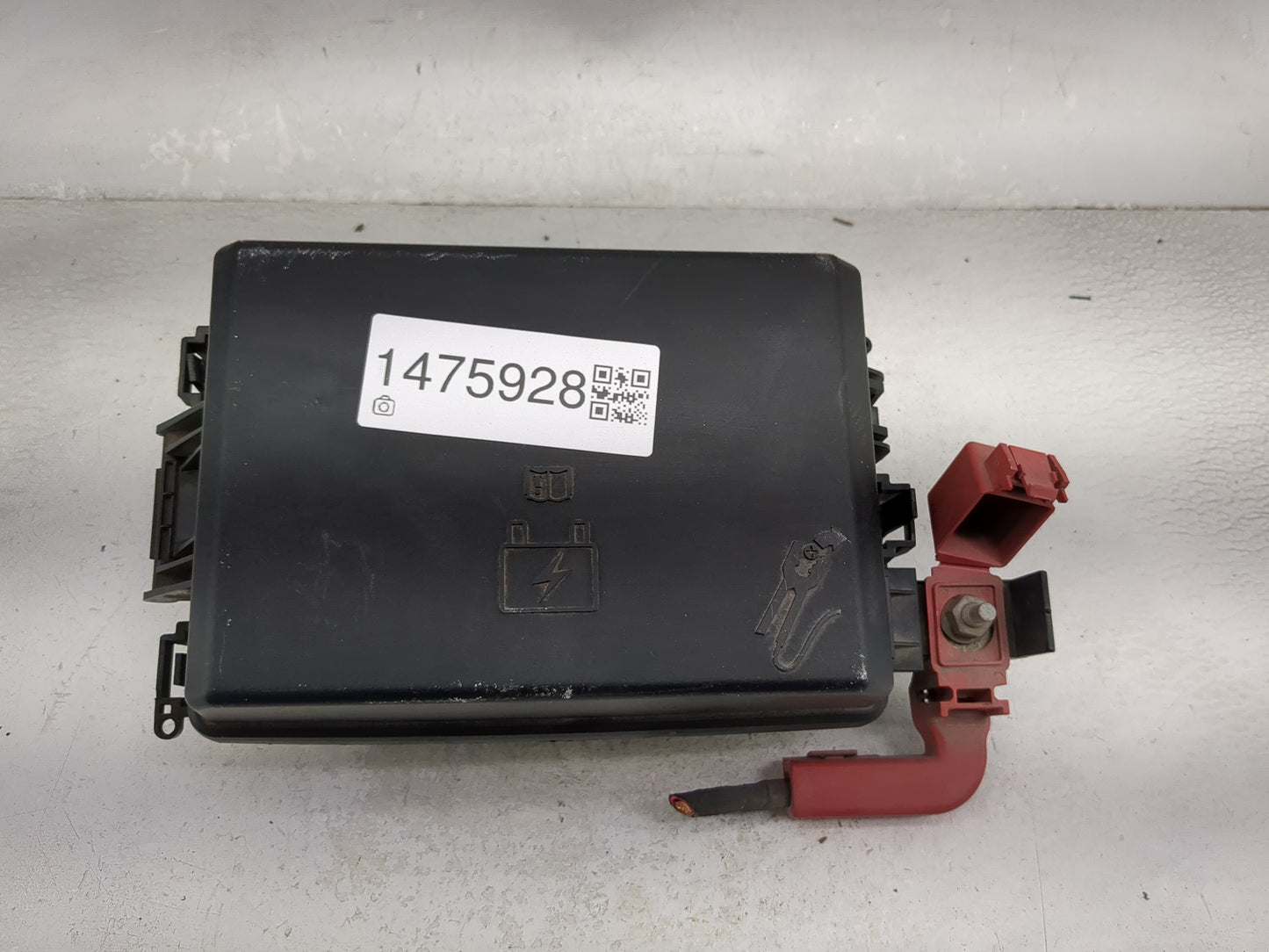 2014 Dodge Challenger Fusebox Fuse Box Panel Relay Module P/N:68044658AA Fits OEM Used Auto Parts - Oemusedautoparts1.com