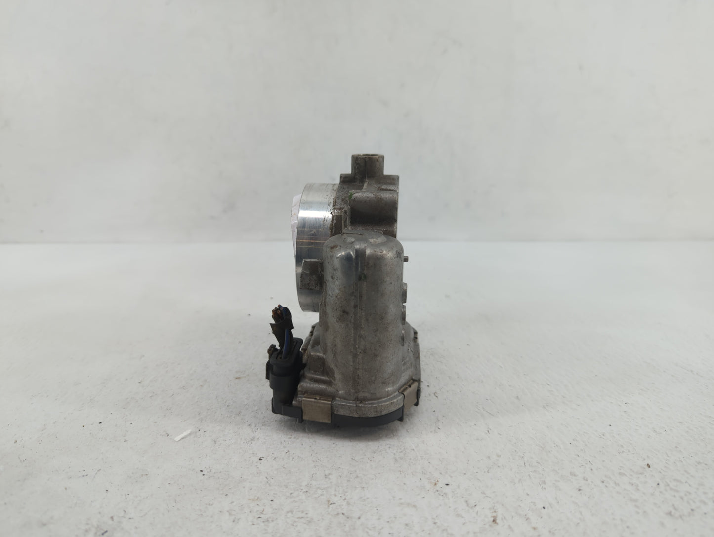 2011-2018 Dodge Challenger Throttle Body P/N:05184349AE 05184349AD Fits Fits 2011 2012 2013 2014 2015 2016 2017 2018 2019 OE