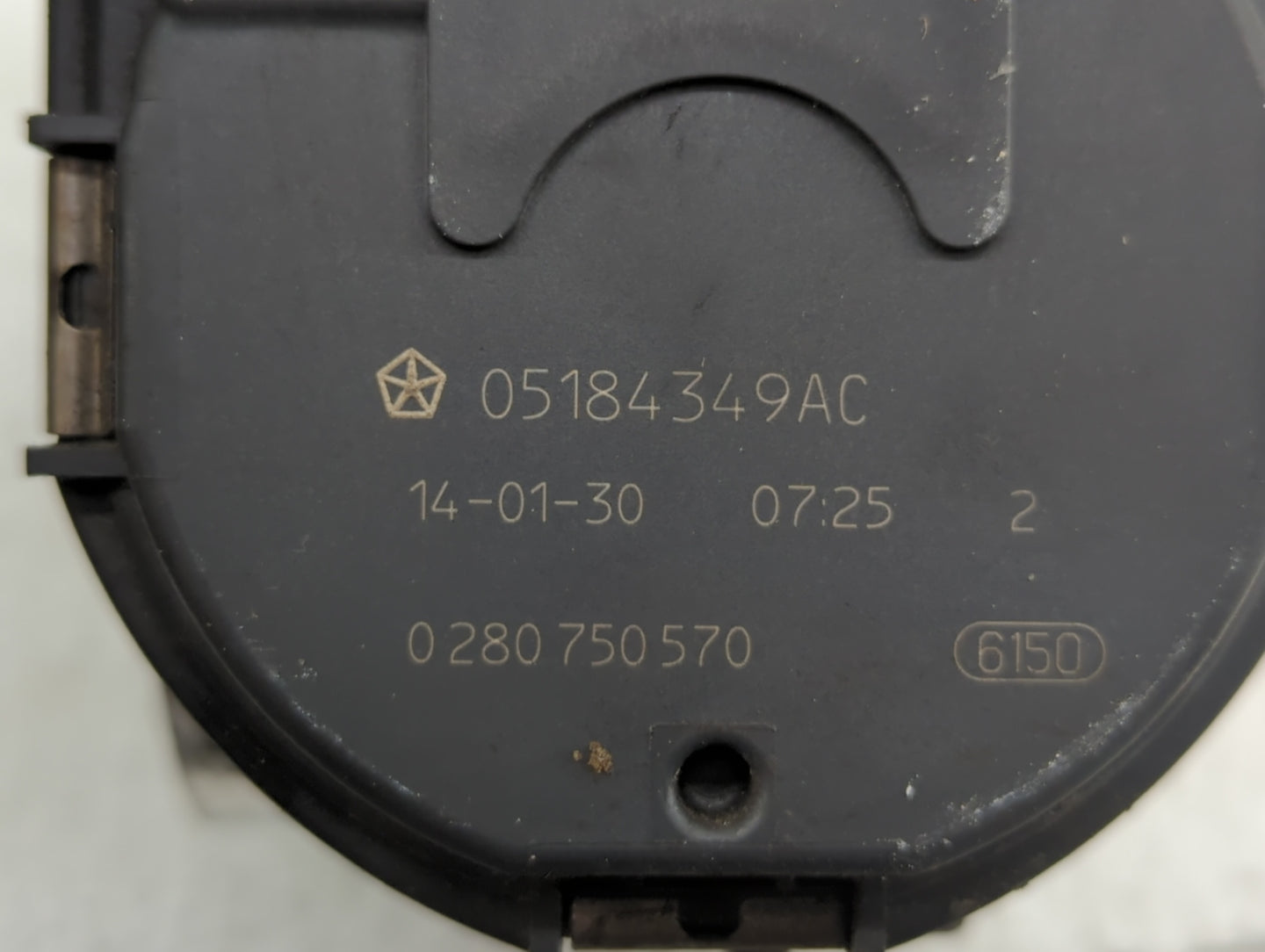 2011-2018 Dodge Challenger Throttle Body P/N:05184349AE 05184349AD Fits Fits 2011 2012 2013 2014 2015 2016 2017 2018 2019 OE