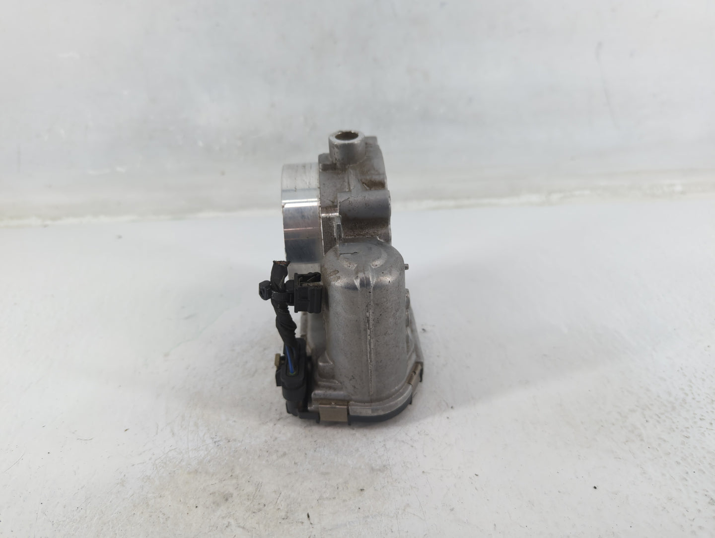 2011-2022 Dodge Challenger Throttle Body P/N:0 280 750 570 05184349AC Fits OEM Used Auto Parts - Oemusedautoparts1.com
