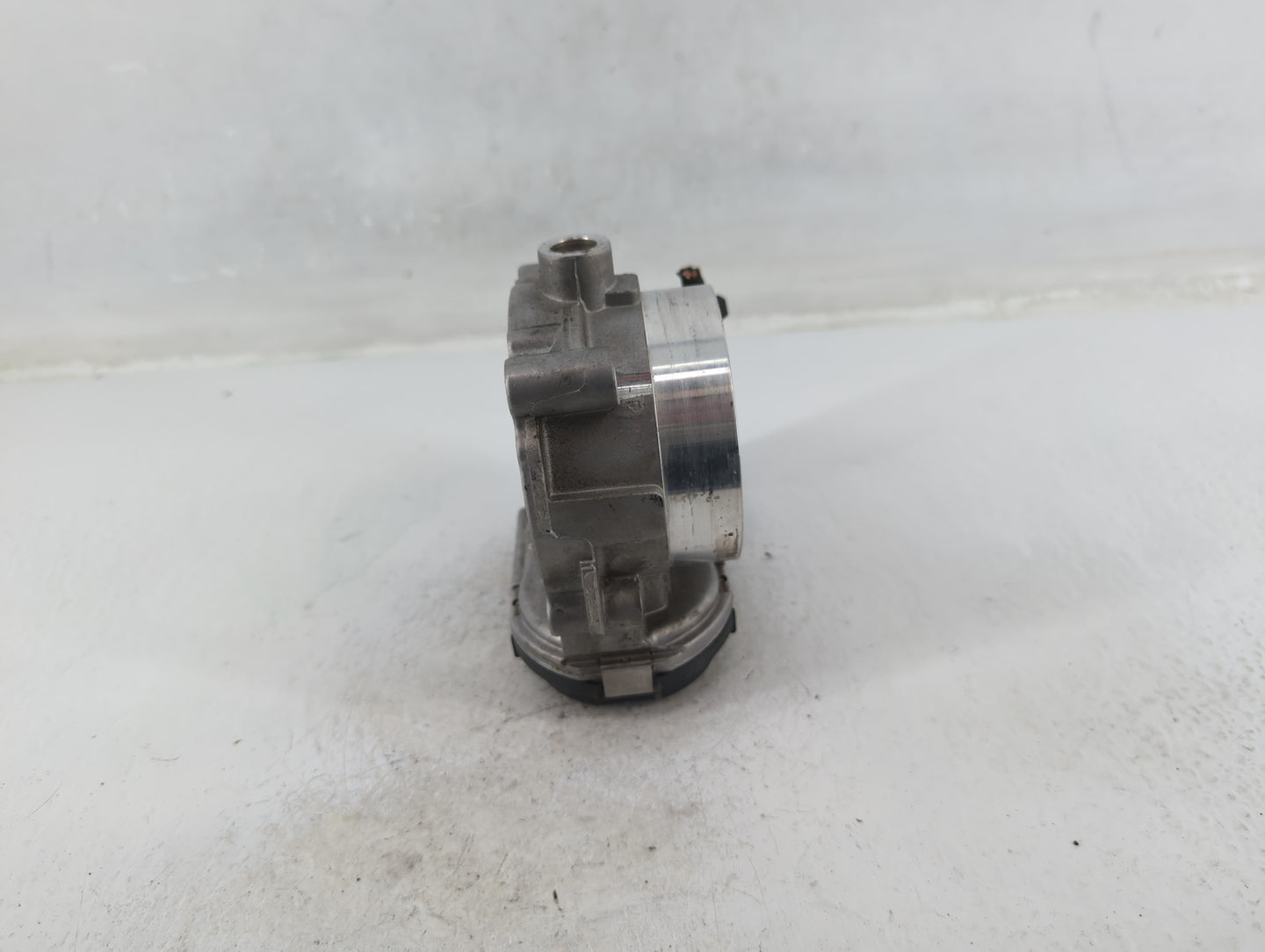 2011-2022 Dodge Challenger Throttle Body P/N:0 280 750 570 05184349AC Fits OEM Used Auto Parts - Oemusedautoparts1.com