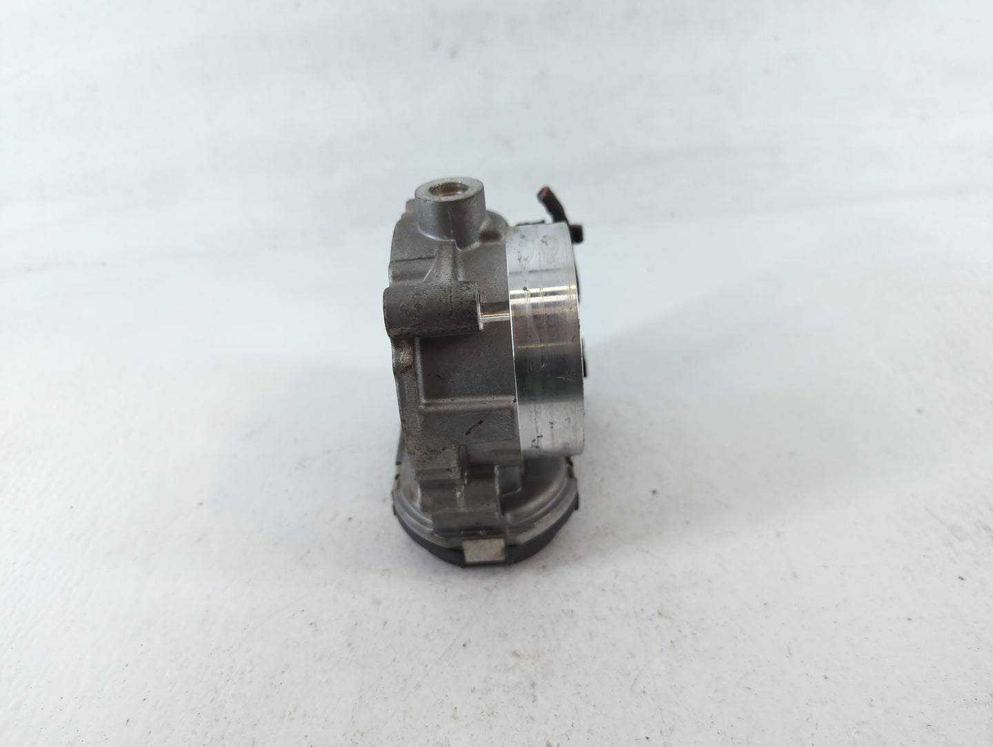 2011-2022 Dodge Challenger Throttle Body P/N:0 280 750 570 05184349AC Fits OEM Used Auto Parts - Oemusedautoparts1.com