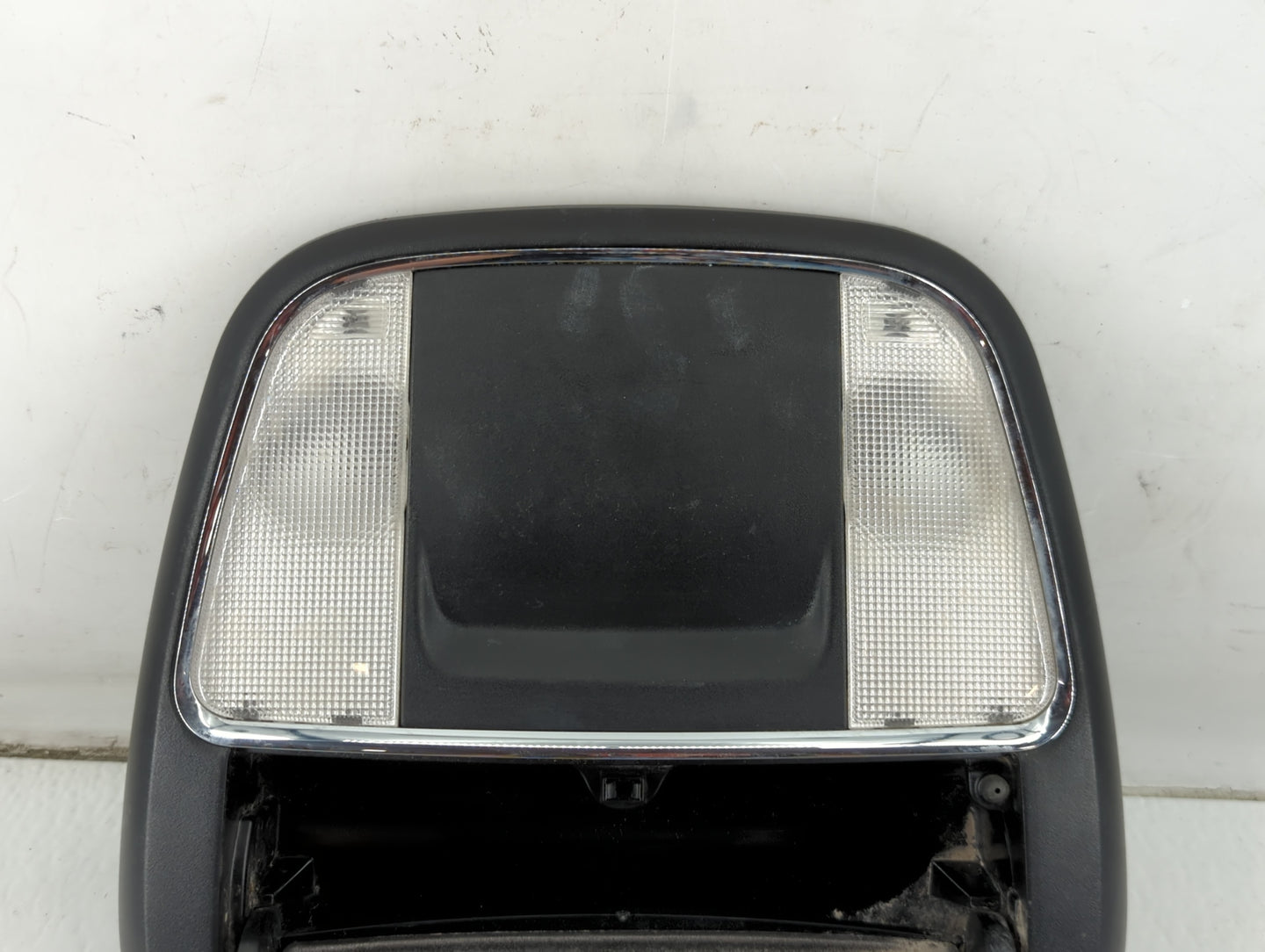 2011-2014 Dodge Charger Overhead Roof Console 1047686 - Oemusedautoparts1.com