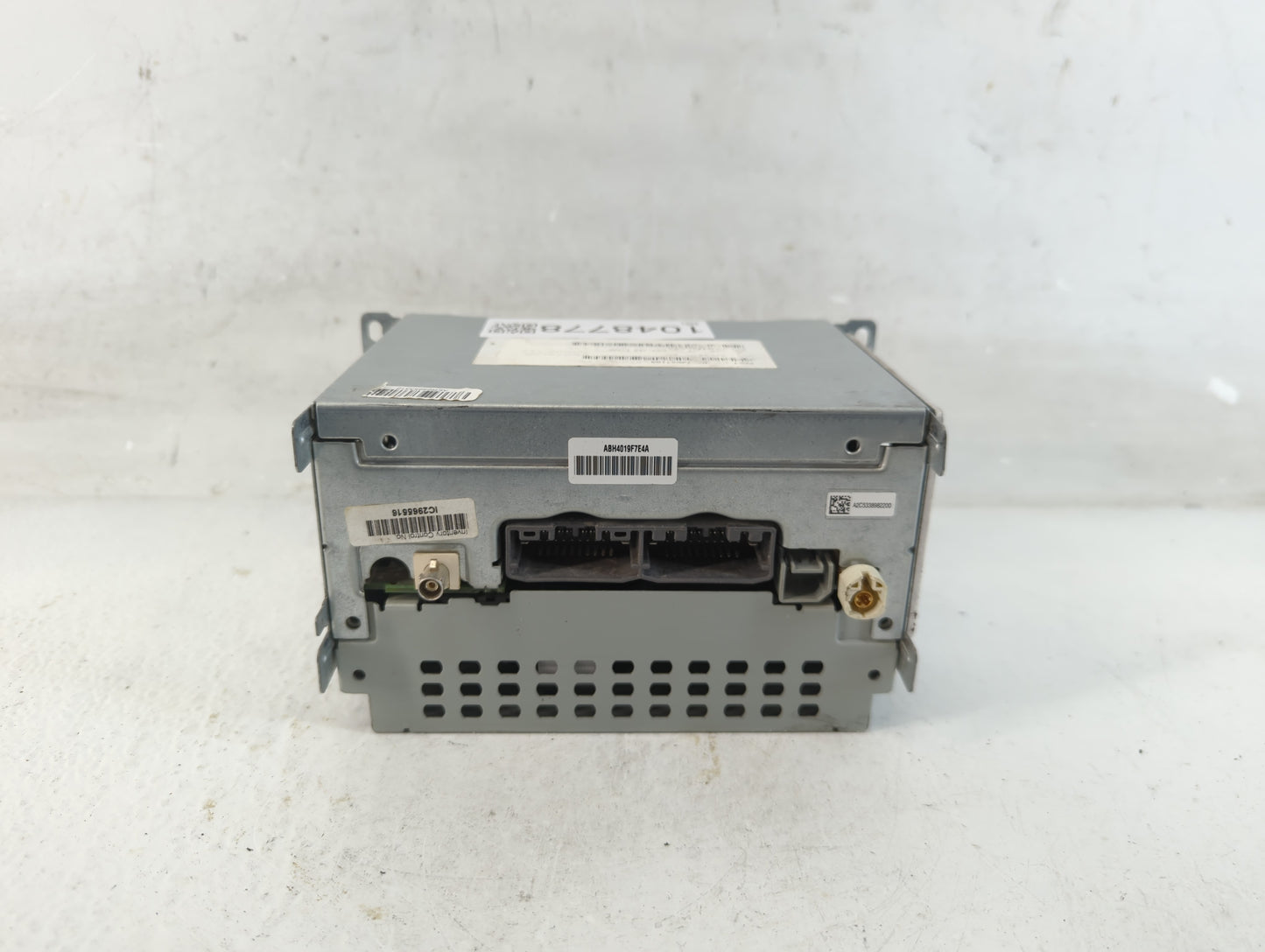 2014 Dodge Charger Radio AM FM Cd Player Receiver Replacement Fits OEM Used Auto Parts - Oemusedautoparts1.com