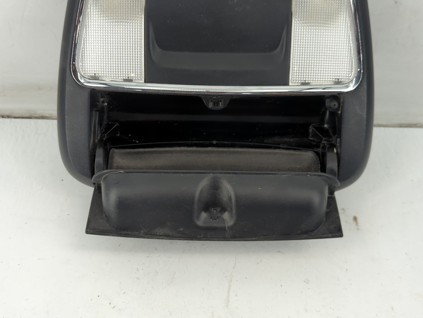 2014 Dodge Charger Overhead Roof Console - Oemusedautoparts1.com