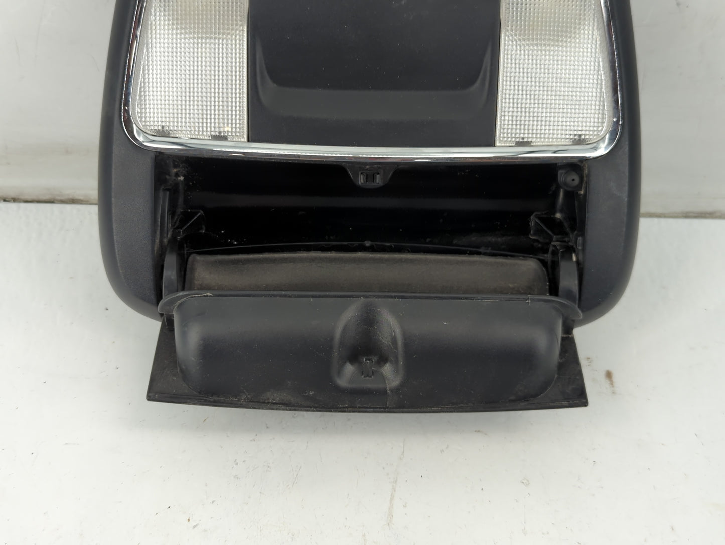 2014 Dodge Charger Overhead Roof Console - Oemusedautoparts1.com