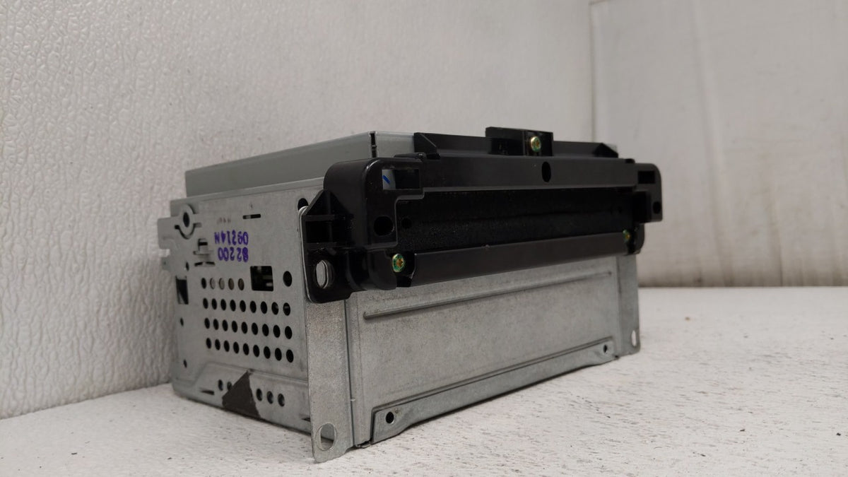 2013-2014 Dodge Charger Am Fm Cd Player Radio Receiver 109461 - Oemusedautoparts1.com