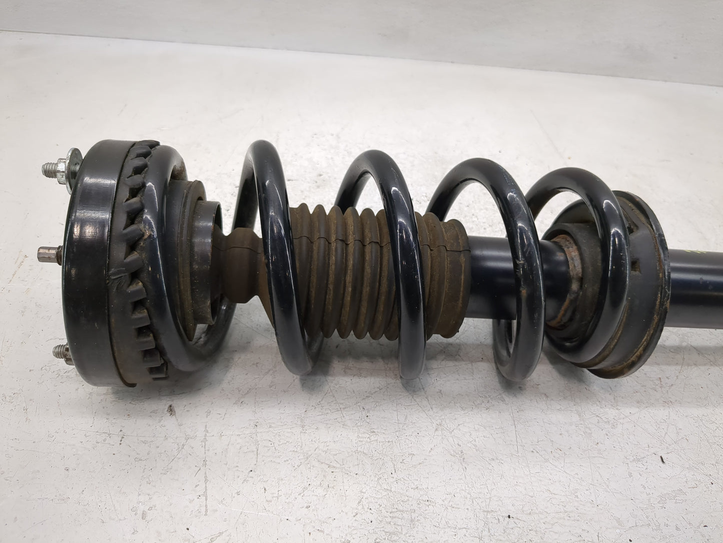2014 Dodge Charger Passenger Rear Strut Assembly Oem - Oemusedautoparts1.com