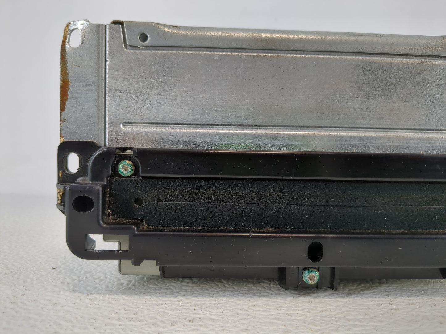 2013-2014 Dodge Charger Radio AM FM Cd Player Receiver Replacement P/N:P68209671AB Fits Fits 2013 2014 OEM Used Auto Parts -