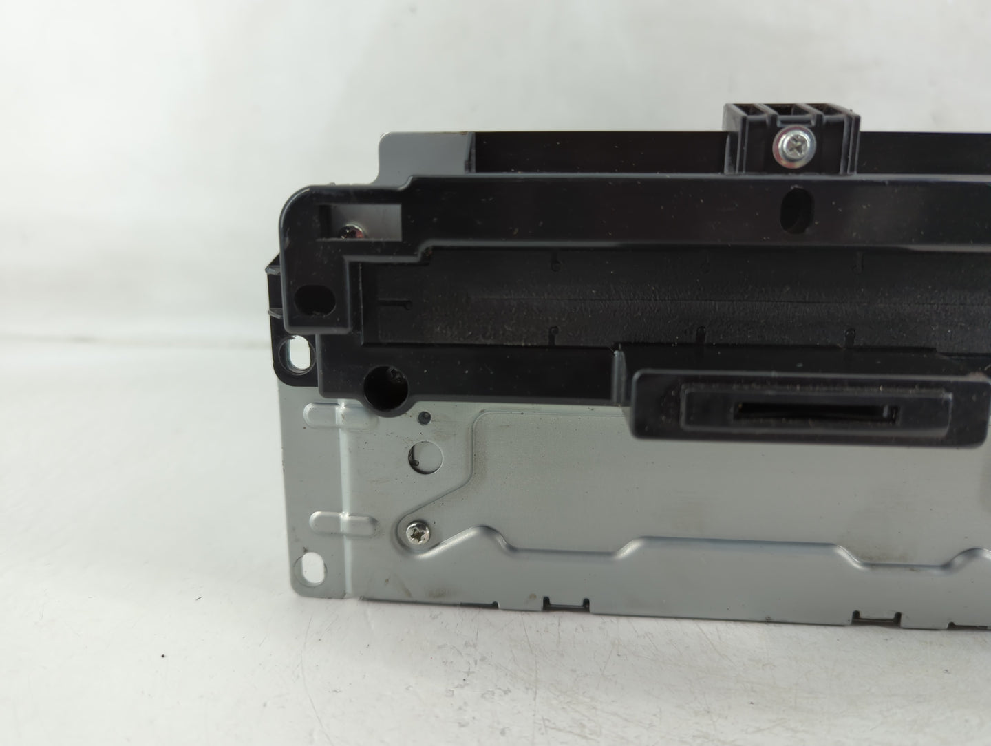 2013-2014 Dodge Charger Radio AM FM Cd Player Receiver Replacement P/N:P68209671AB Fits Fits 2013 2014 OEM Used Auto Parts -
