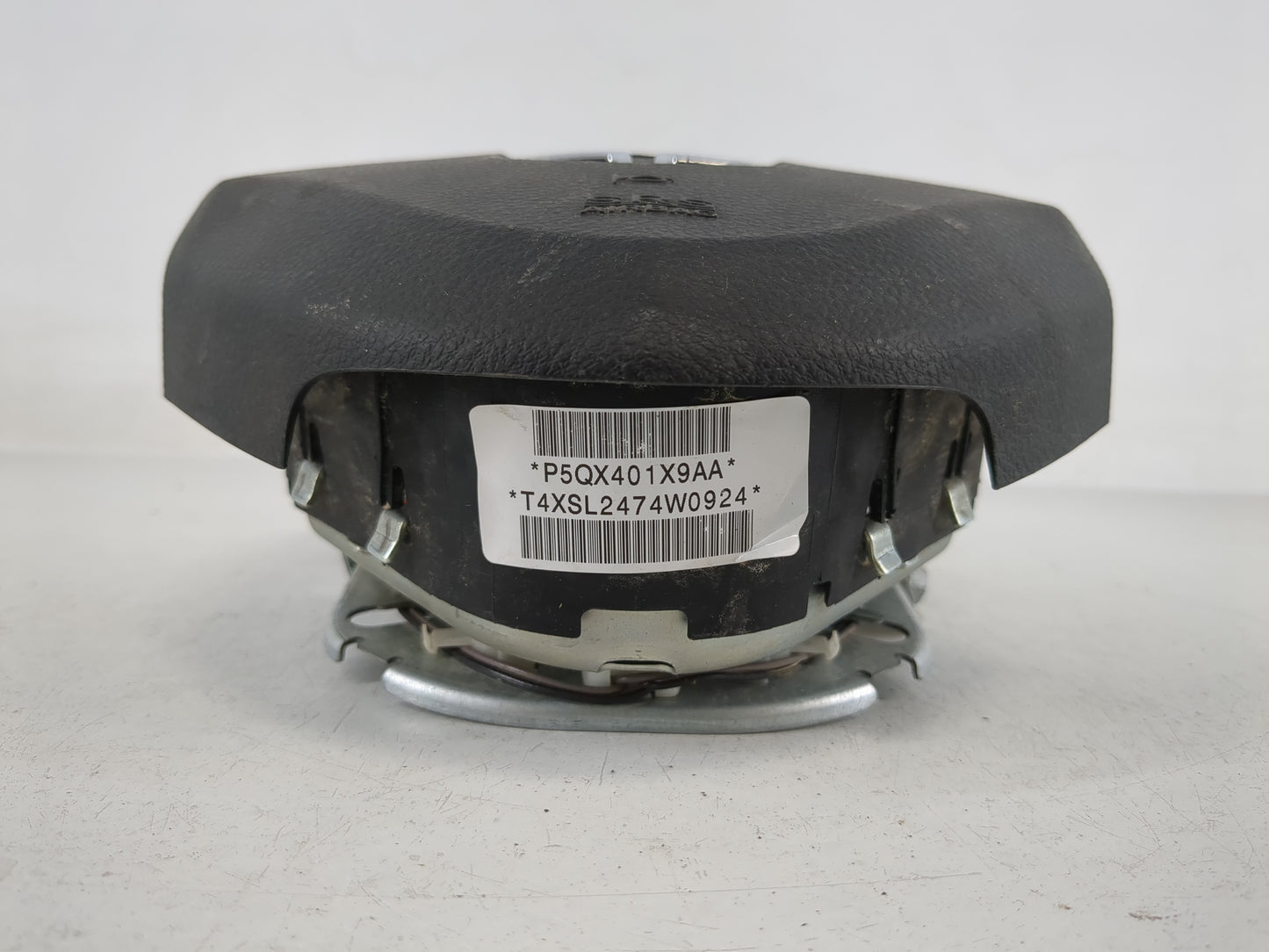 2011-2014 Dodge Charger Air Bag Driver Left Steering Wheel Mounted P/N:P5QX401X9AA Fits Fits 2011 2012 2013 2014 OEM Used Au