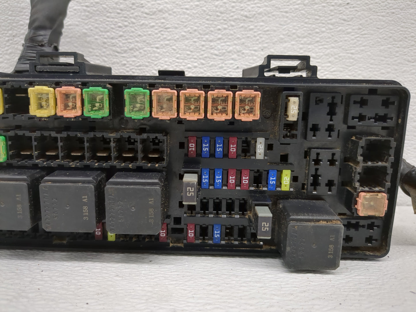 2012-2014 Dodge Charger Fusebox Fuse Box Panel Relay Module P/N:16238BZ P68197046AB Fits Fits 2012 2013 2014 OEM Used Auto P