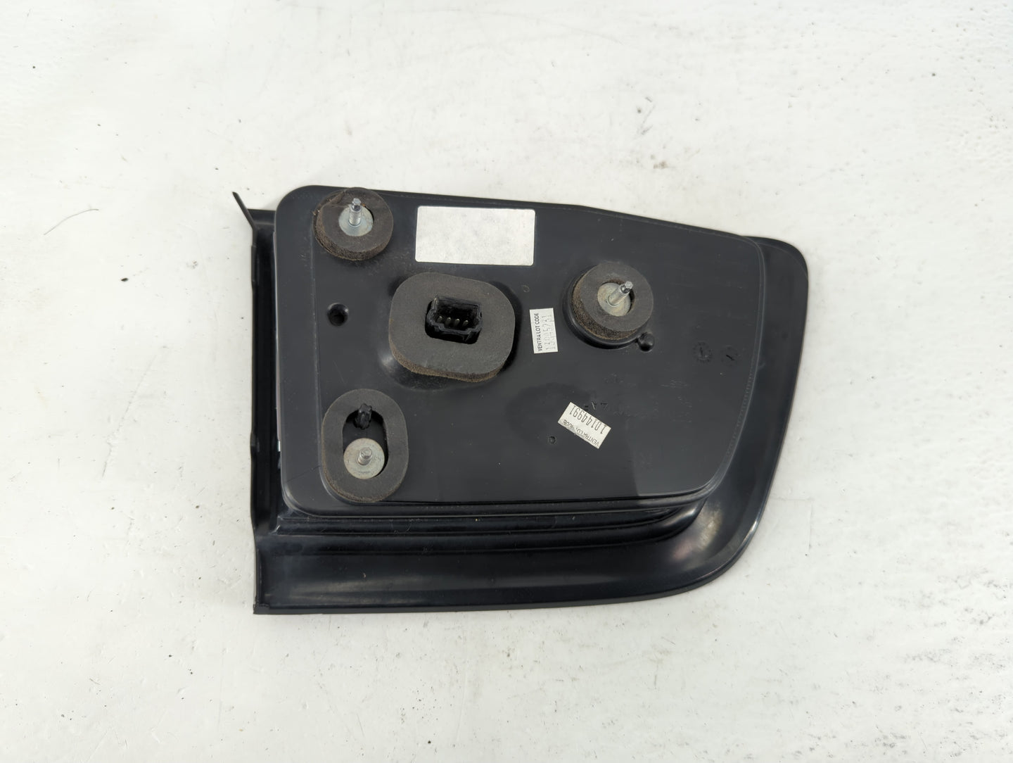 2011-2014 Dodge Charger Tail Light Assembly Passenger Right OEM P/N:57010414AF Fits Fits 2011 2012 2013 2014 OEM Used Auto P