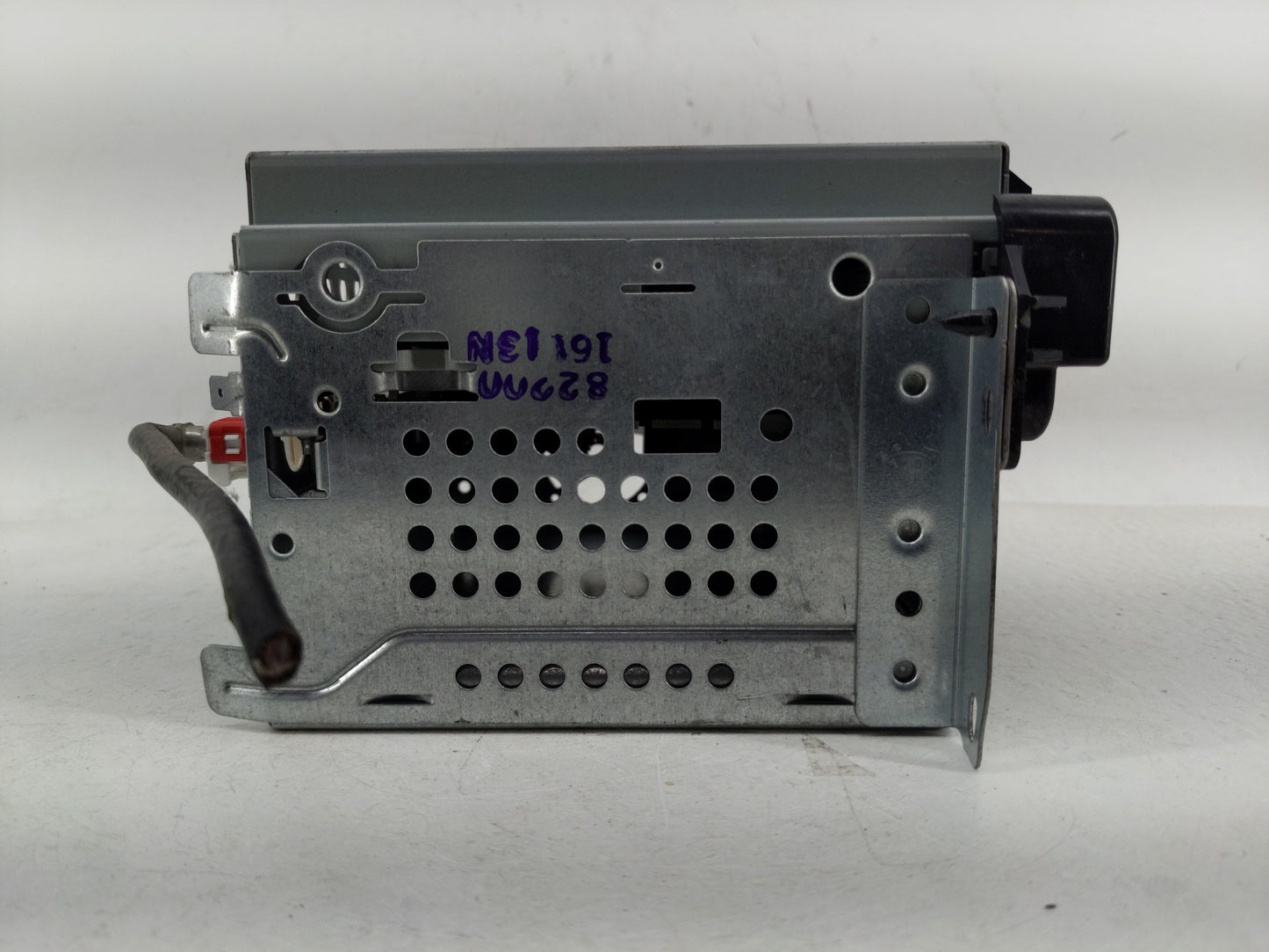 2013-2014 Dodge Charger Radio AM FM Cd Player Receiver Replacement P/N:P68209671AB Fits Fits 2013 2014 OEM Used Auto Parts -
