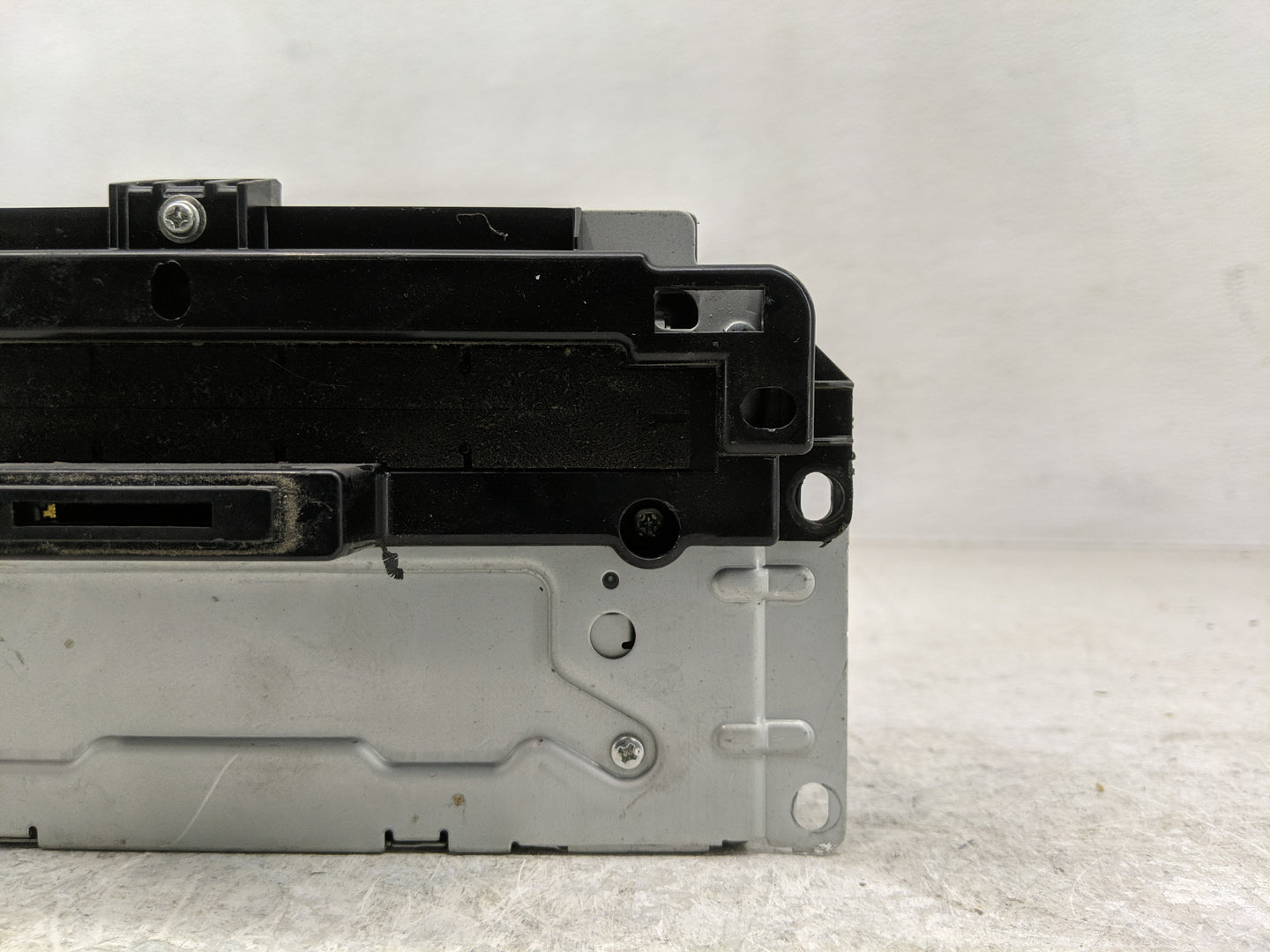 2013-2014 Dodge Charger Radio AM FM Cd Player Receiver Replacement P/N:P68210553AF Fits Fits 2013 2014 OEM Used Auto Parts -