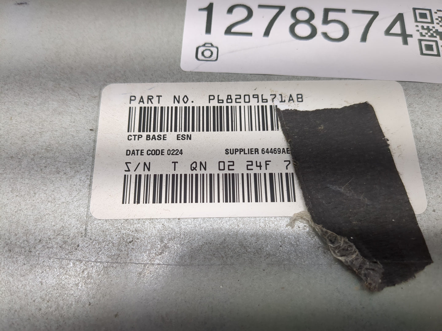 2013-2014 Dodge Charger Radio AM FM Cd Player Receiver Replacement P/N:P68209671AB Fits Fits 2013 2014 OEM Used Auto Parts -