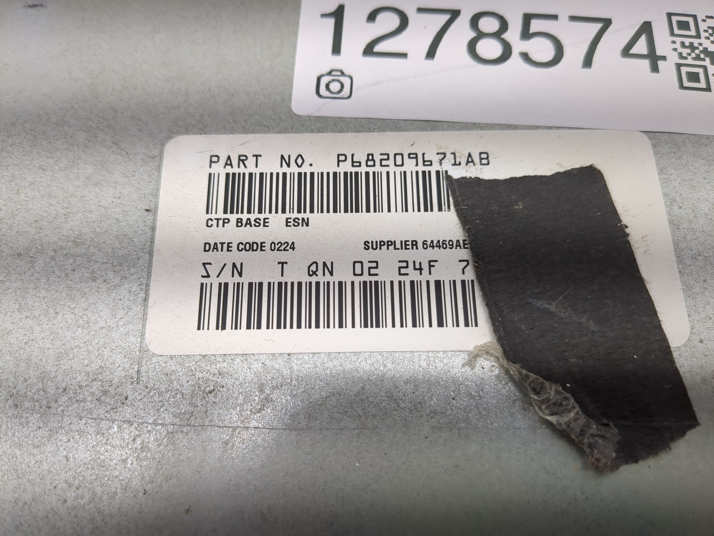 2013-2014 Dodge Charger Radio AM FM Cd Player Receiver Replacement P/N:P68209671AB Fits Fits 2013 2014 OEM Used Auto Parts -