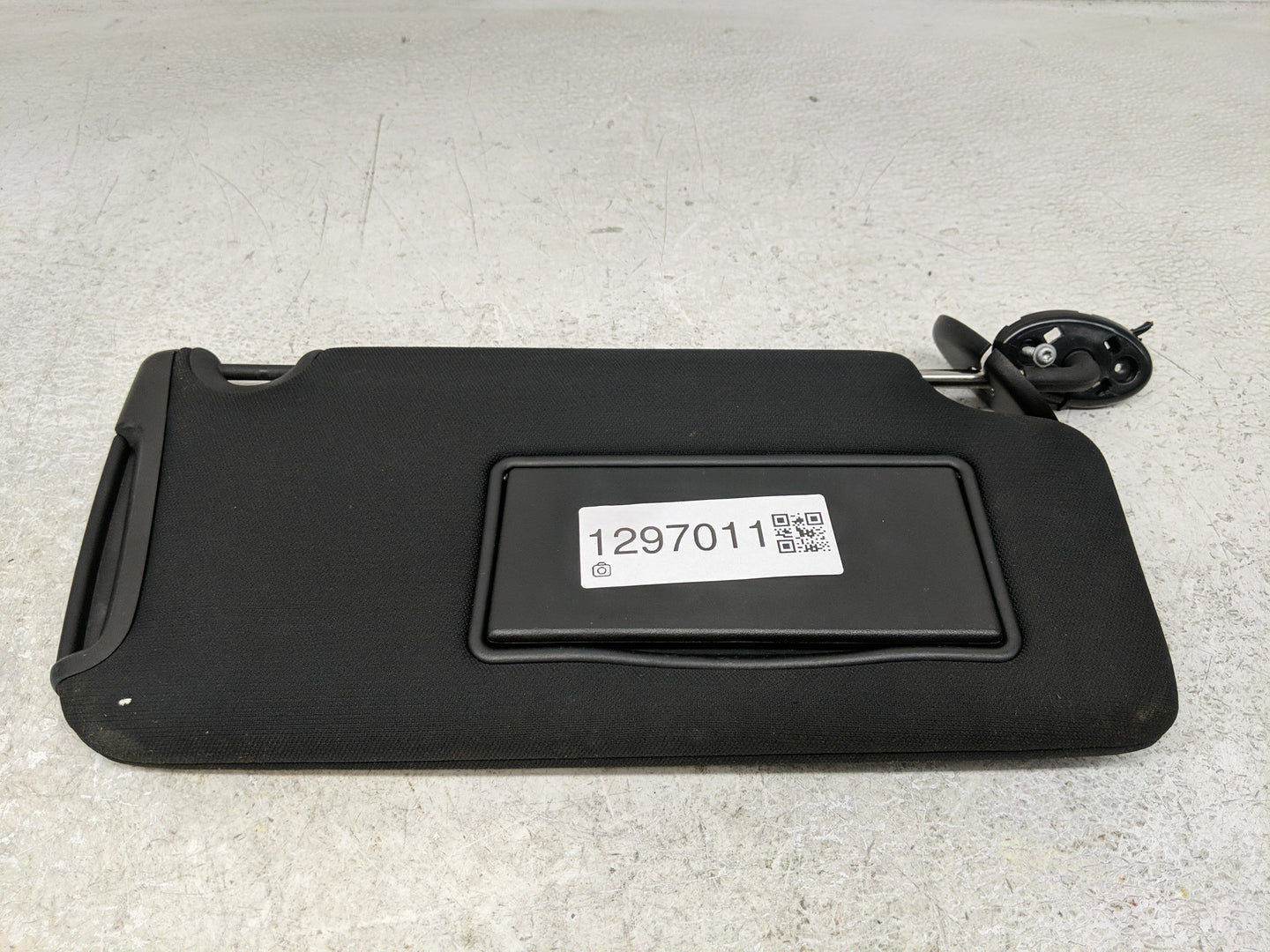 2011-2014 Dodge Charger Sun Visor Shade Replacement Passenger Right Mirror Fits Fits 2011 2013 2014 OEM Used Auto Parts - Oe