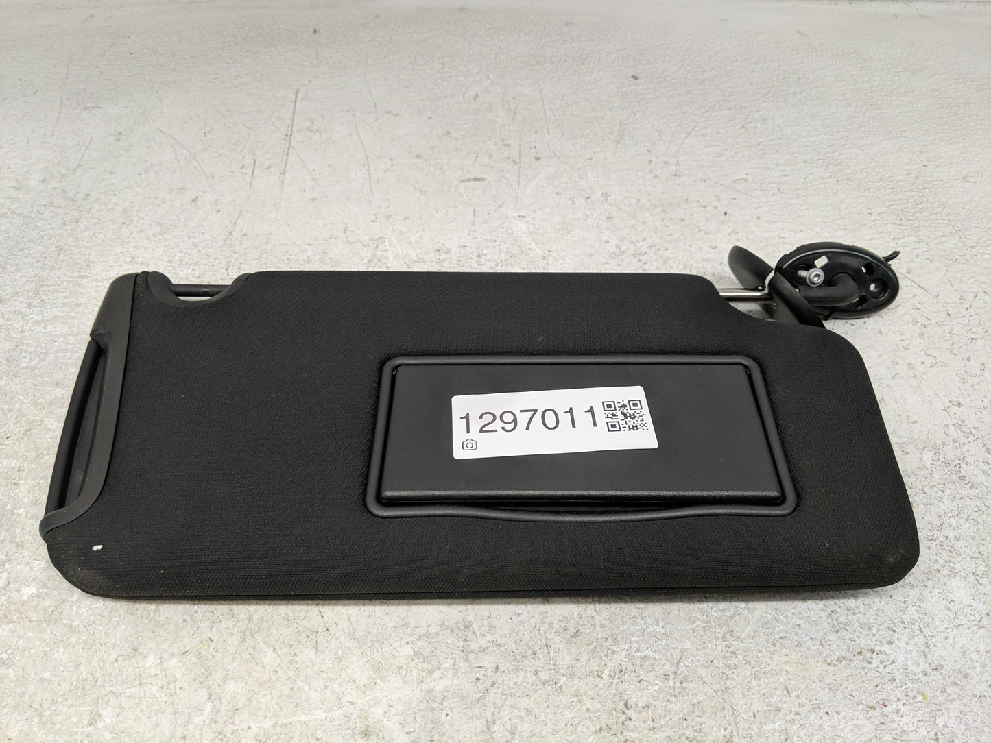 2011-2014 Dodge Charger Sun Visor Shade Replacement Passenger Right Mirror Fits Fits 2011 2013 2014 OEM Used Auto Parts - Oe