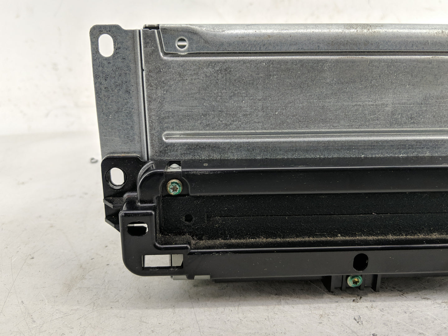 2013-2014 Dodge Charger Radio AM FM Cd Player Receiver Replacement P/N:P68209671AB Fits Fits 2013 2014 OEM Used Auto Parts -