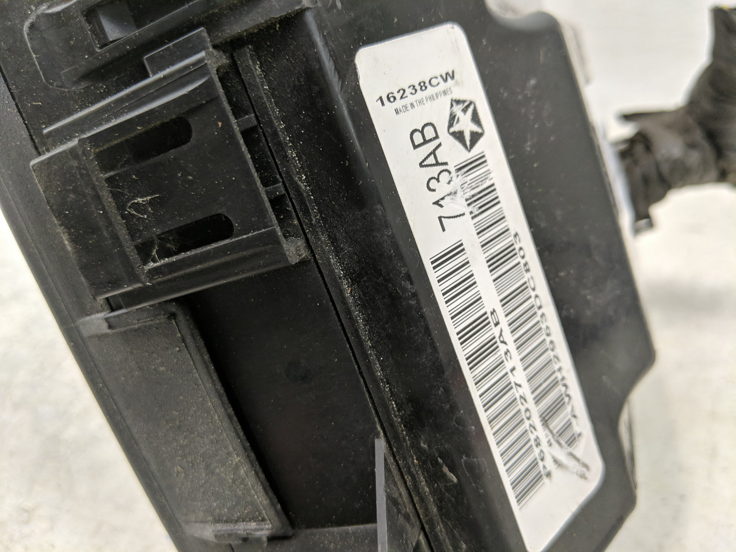 2012-2014 Dodge Charger Fusebox Fuse Box Panel Relay Module P/N:16238CW P68202713AB Fits Fits 2012 2013 2014 OEM Used Auto P