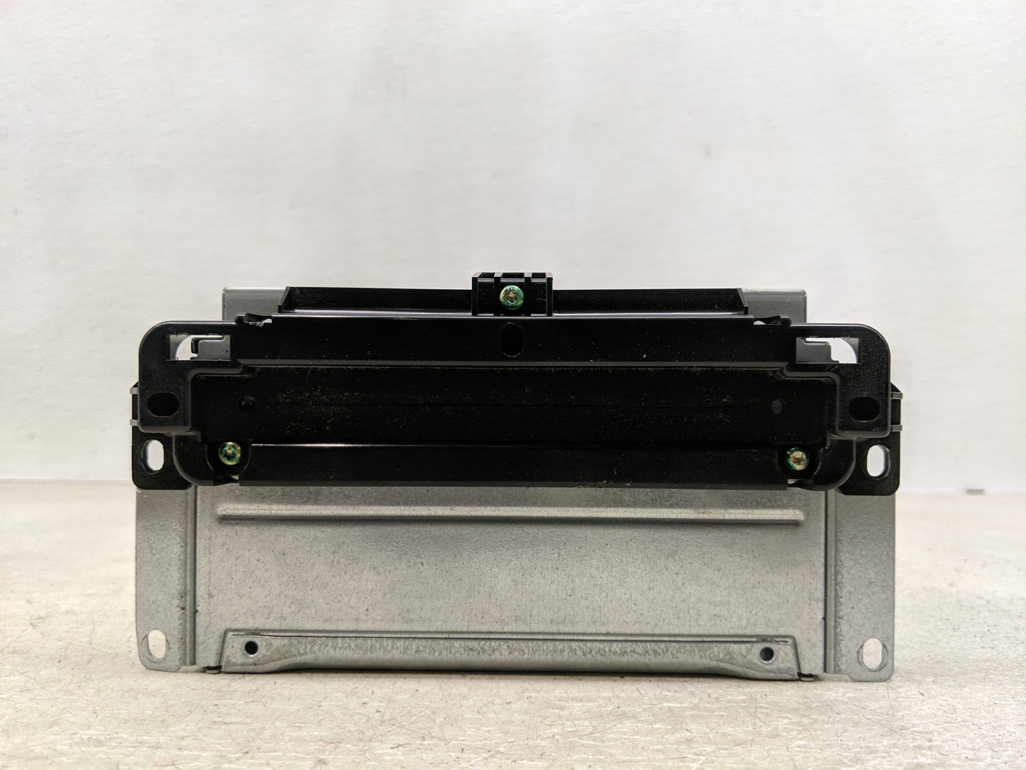 2013-2014 Dodge Charger Radio AM FM Cd Player Receiver Replacement P/N:68209671AB Fits Fits 2013 2014 OEM Used Auto Parts - 