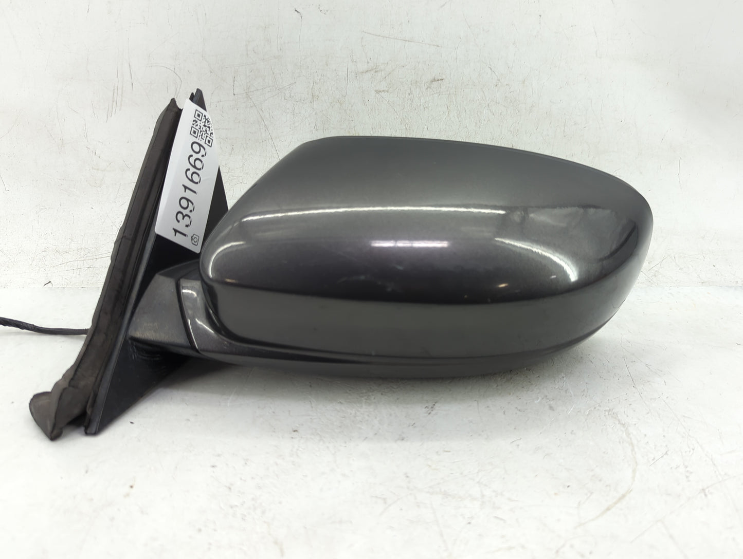 2011-2014 Dodge Charger Driver Side View Mirror - Left Door Mirror OEM Used - Oemusedautoparts1.com