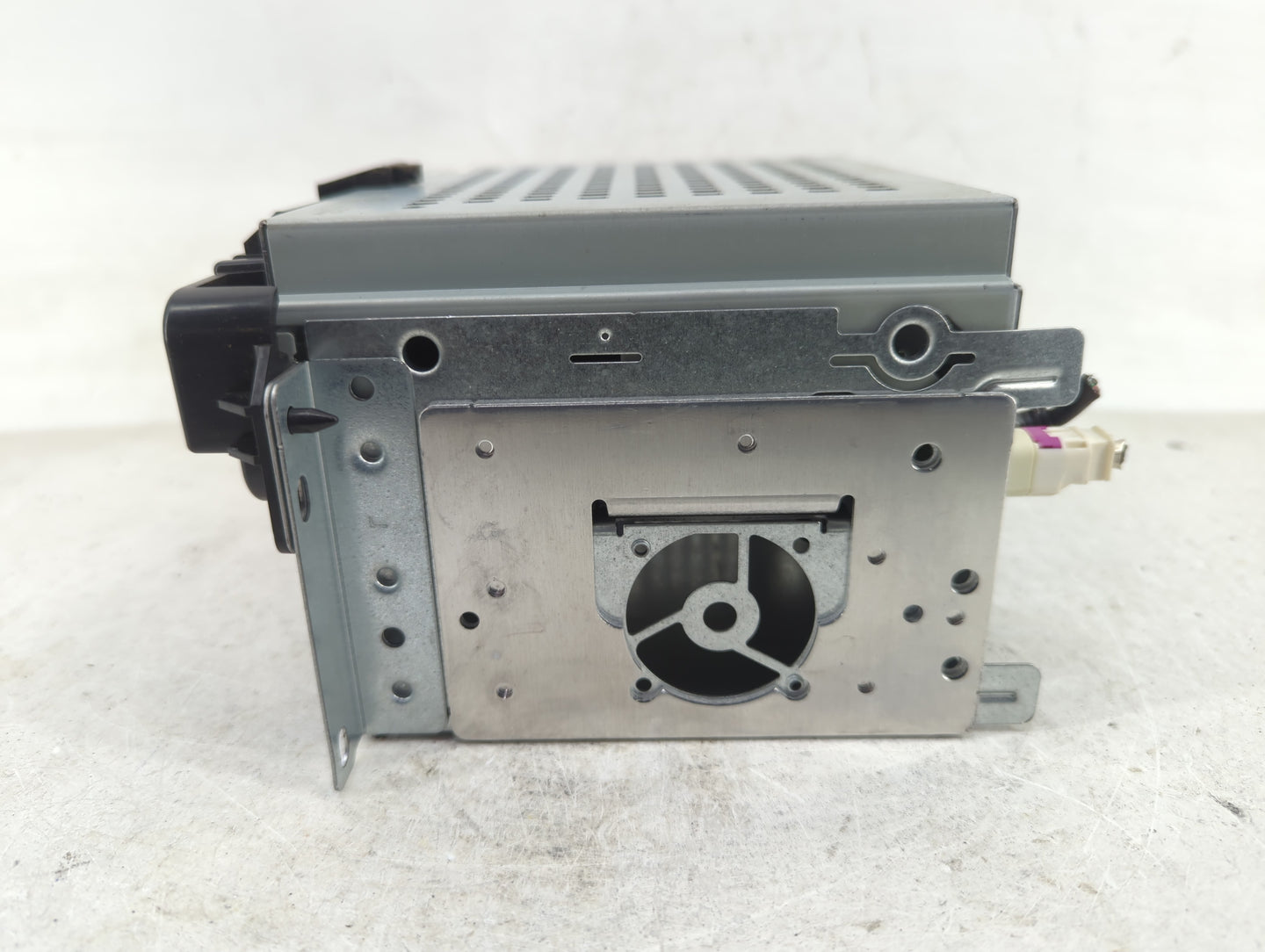 2013-2014 Dodge Charger Radio AM FM Cd Player Receiver Replacement P/N:P68209671AB Fits Fits 2013 2014 OEM Used Auto Parts -