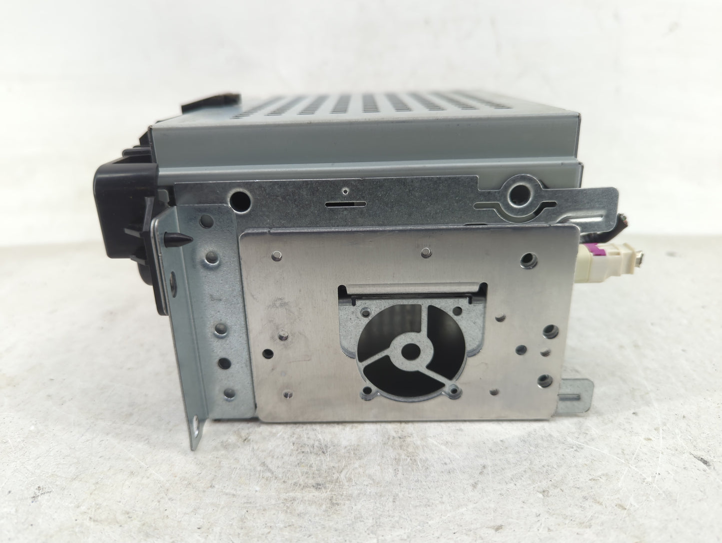 2013-2014 Dodge Charger Radio AM FM Cd Player Receiver Replacement P/N:P68209671AB Fits Fits 2013 2014 OEM Used Auto Parts -
